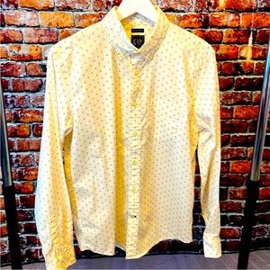 Gap untucked fit stretch cotton spandex button down shirt cream medium